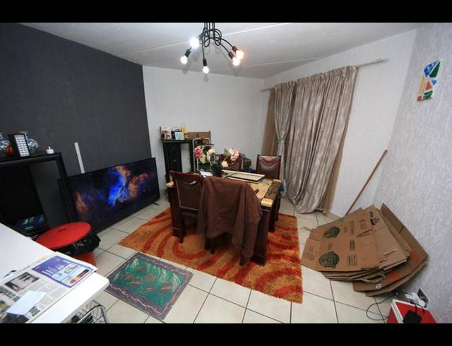 2 BEDROOM PROPERTY TO RENT IN BRYANSTON